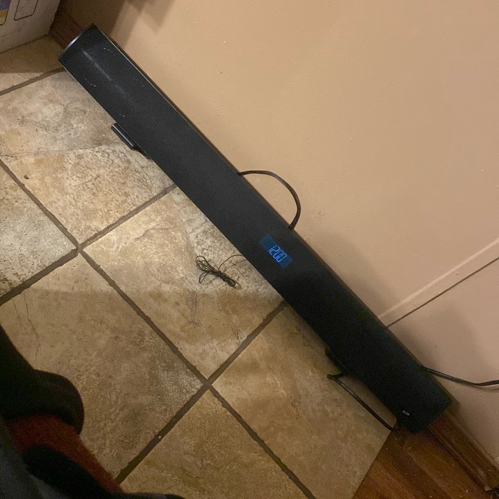 ilive 37” bluetooth soundbar with built in subwoofer… open to trade